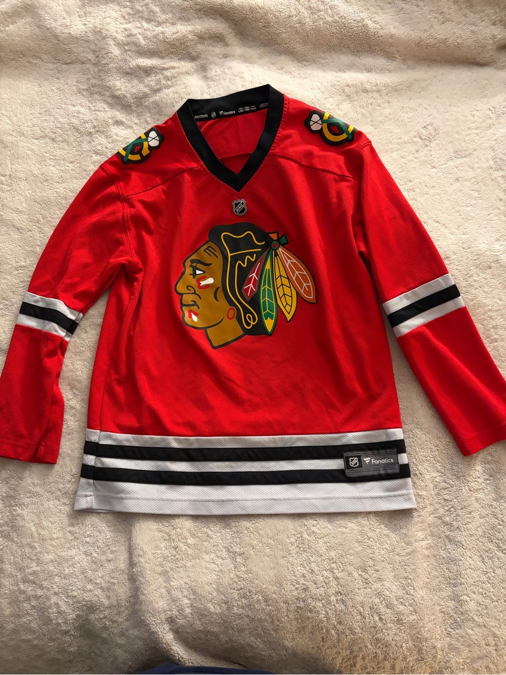 Fanatics Red Chicago Blackhawks Youth Hockey Jersey with Black & White Trim